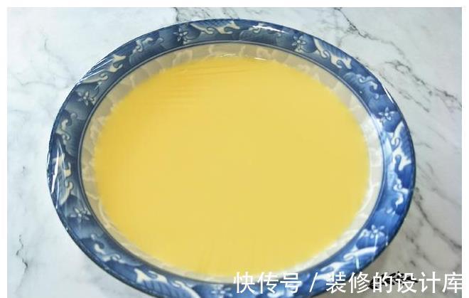 凉水|蒸鸡蛋羹，蛋液加热水还是凉水，其实都不对，这样做才嫩滑无蜂窝