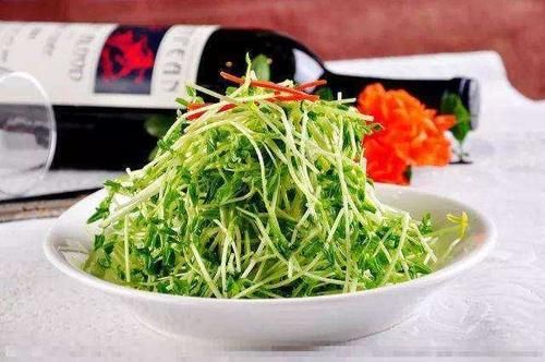 老太|女性不愿老太快,可以多吃三种食物,美容养颜,身体棒棒哒!