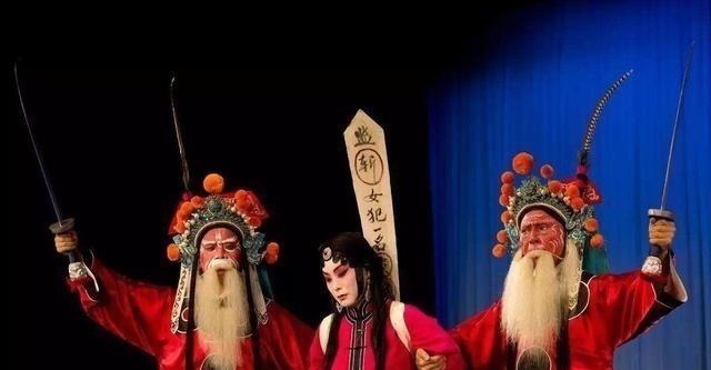 大旱$窦娥临死发三毒誓血飞白练、六月降雪、抗旱三年,背后有何深意!