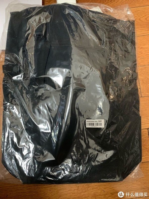 唯品会|82元入手的热风双肩包