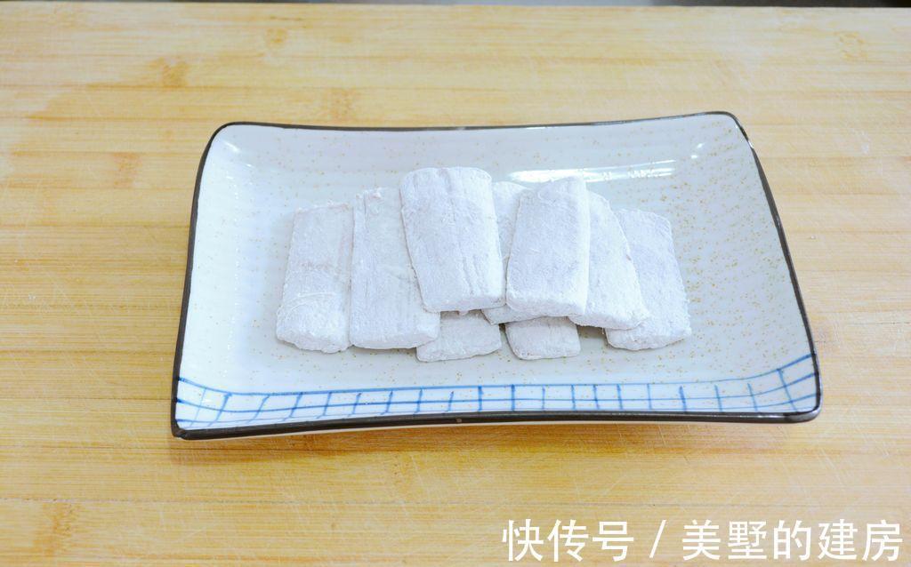 家常香煎带鱼，外酥里嫩，咬一口味道真赞，家人都爱吃