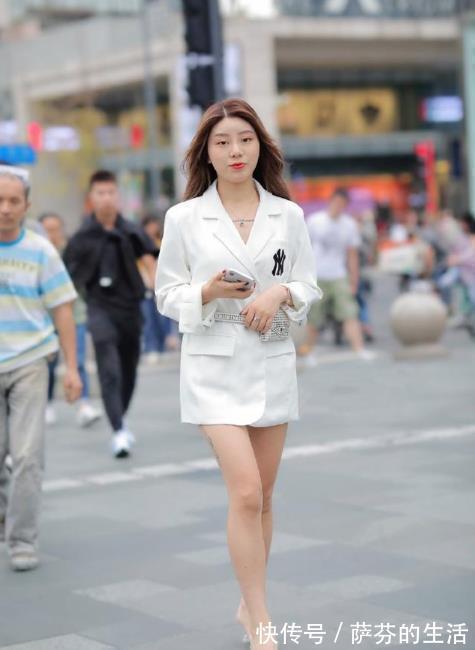 白领 城市白领不能穿?一套西装就能轻松解决问题,制造缺衣少食之风