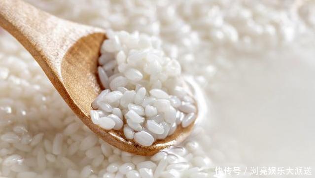 热水|煮粽子时,冷水下锅还是热水下锅不懂先看看,粽子软糯不夹生