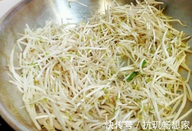 香烟的“克星”来了,戒不了烟常吃点,清肺排毒,肺病去无踪