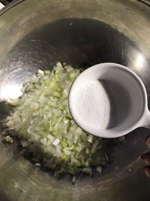厚饼|烙葱油饼我家有诀窍，记住这几步，层层酥脆，做法超简单！