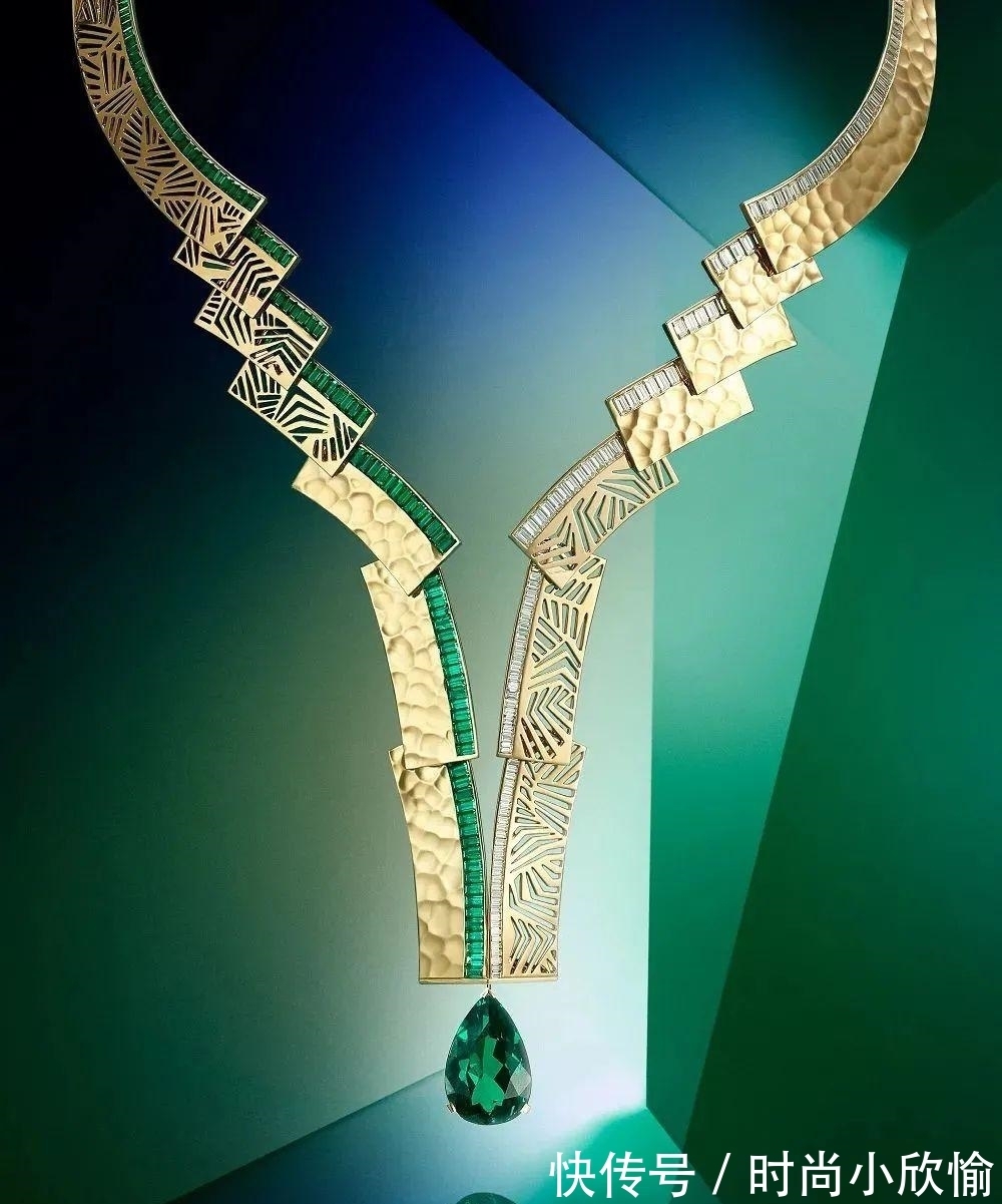 切工|看过了这些珠宝,我才读懂了祖母绿的“年轻范”!