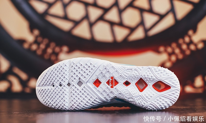 Nike保密程度极高的「神秘新鞋」终于解禁!还有特殊彩蛋释出