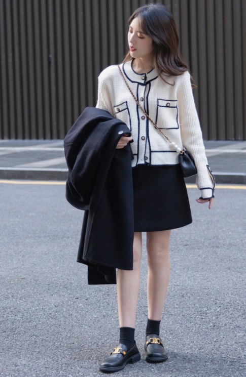 搭配 这个春天,穿“针织衫+半身裙”真美,低调演绎女人味