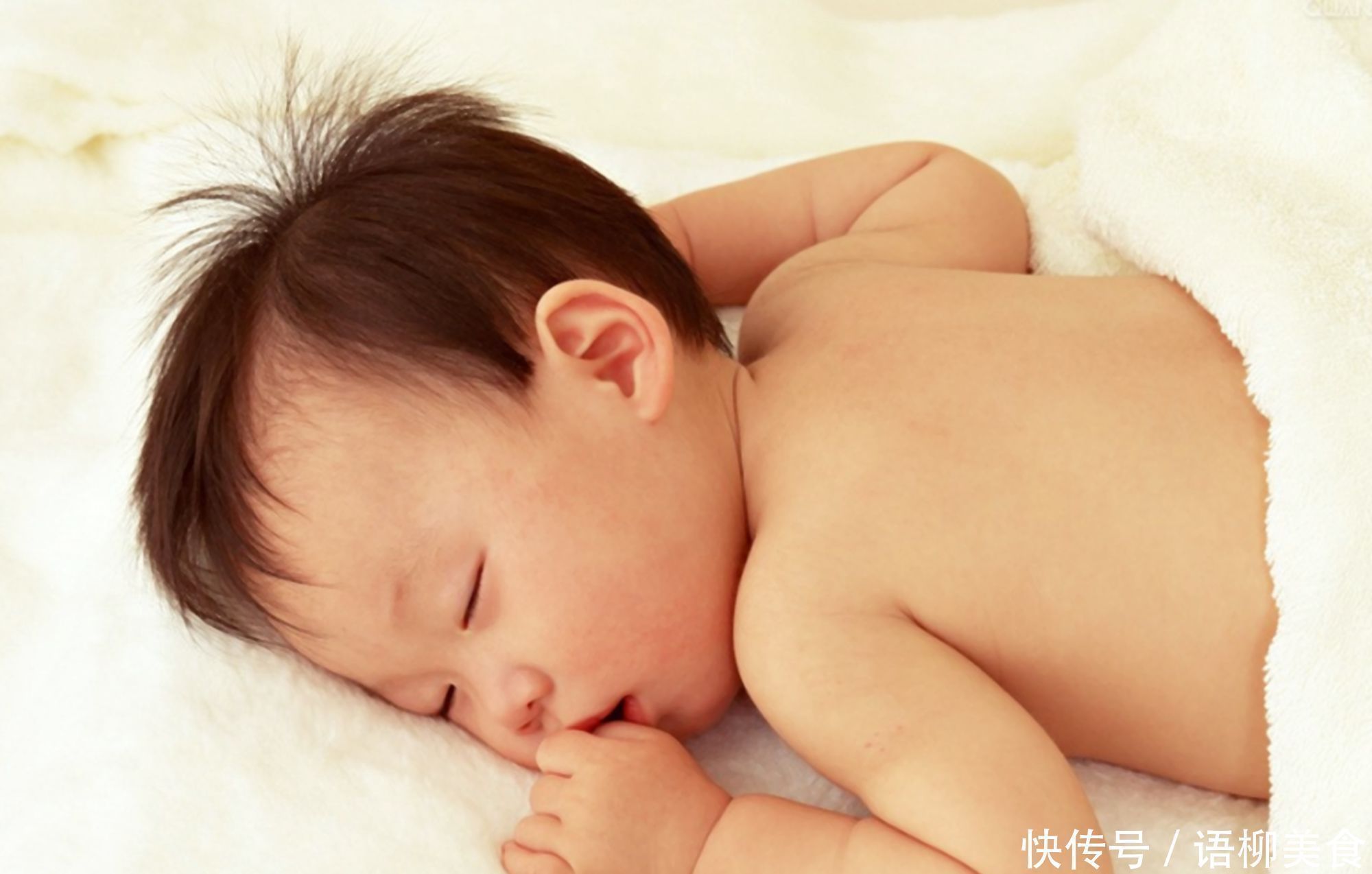 孩子|孩子的五种睡姿,暗示了不同的“性格”这种睡姿的父母最有福气