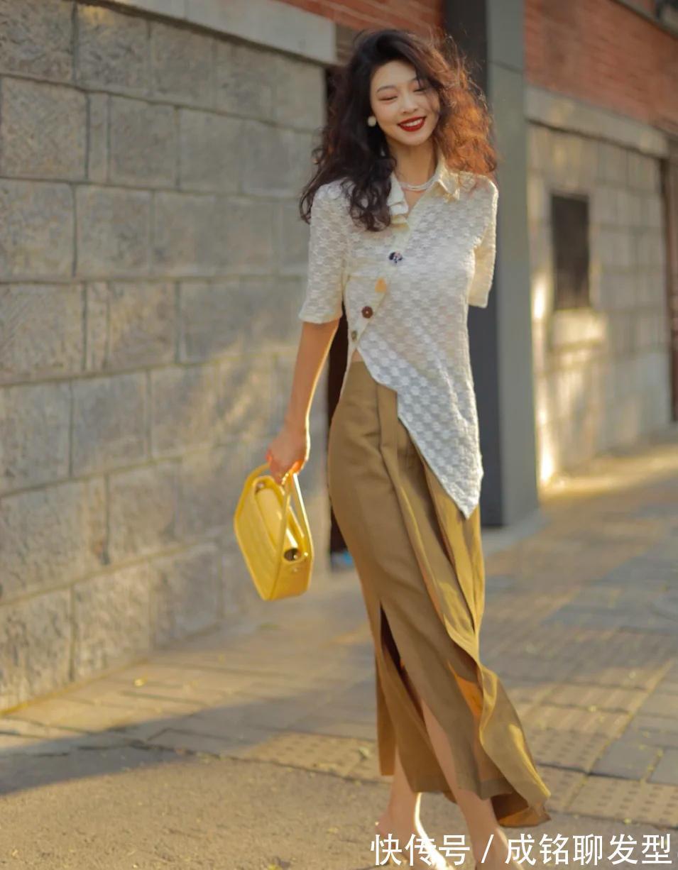 管它什么流行,适合自己才是最好的穿搭,只要显瘦怎么穿都好看