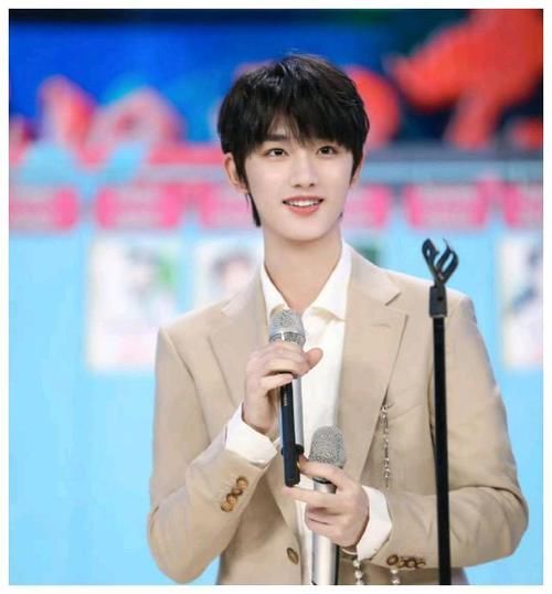 舞臺|《快本》第六人官宣，始料不及的反轉(zhuǎn)，還真有驚喜在