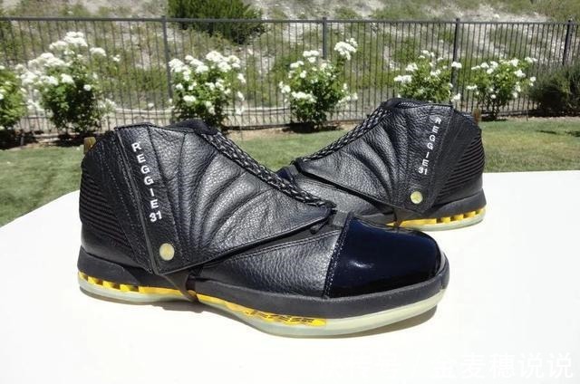 aj16 它可能是AJ正代里,最有「个性」的球鞋!