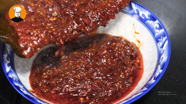 小吃摊卖10元一斤的酱香饼,告诉你秘制酱料配方,外脆里软又多层