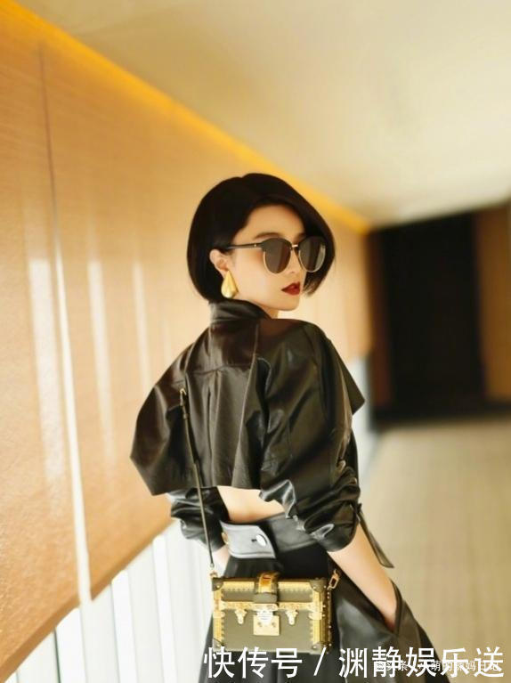 女人不管奔几，尽量少戴这5种“饰品”，显廉价没气质还很掉价