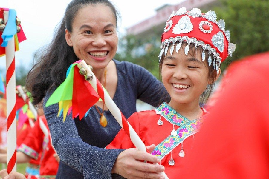 竹竿舞&福建南靖：竹竿舞颂党恩