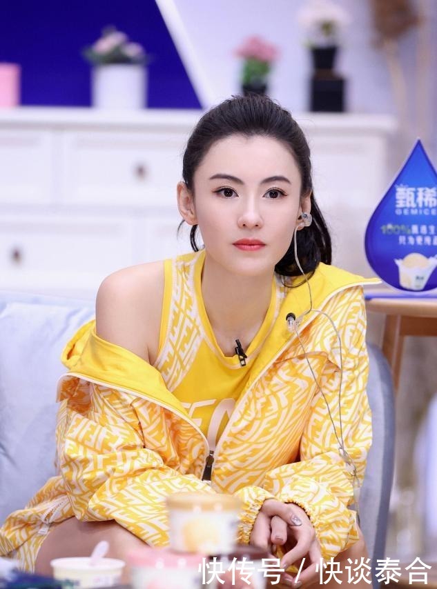 女人|年过40的女人,留什么发型显年轻?试试这几款,优雅大气还时髦