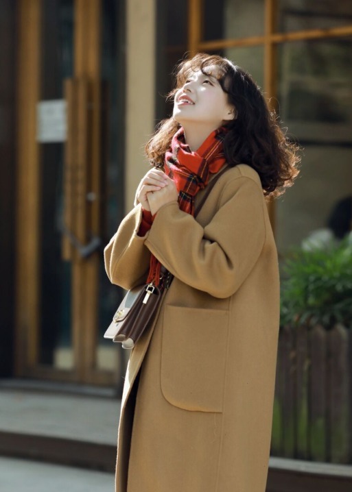 棕色大衣 棕色大衣烂大街?学博主这样搭配,158cm也能穿出强大气场!