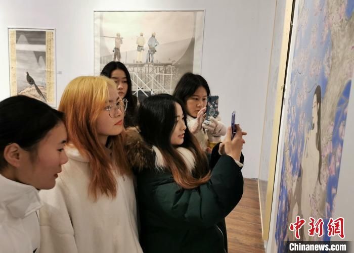 高校|近50件作品参展“图像检验”邀请展展示高校美育成果