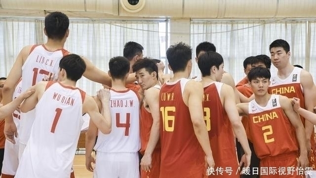周鹏|曝中国男篮新队长!易建联离队你就是核心,战功赫赫实至名归