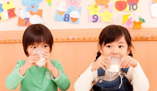 骨龄|7岁女童骨龄已经10岁!孩子面临长不高的困境,医生:饮食造成