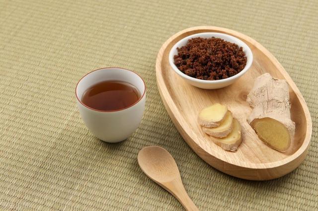 脾胃|夏季,从现在到三伏用2个方法,排出身体湿气!