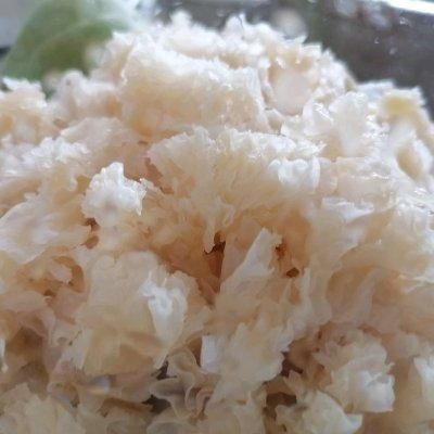 雪梨|红枣雪梨银耳莲子羹中午刚做完,晚上又想吃了