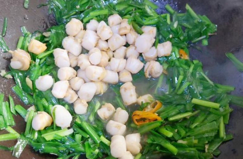 韭菜和此物一起炒，每天炒一盘，美味下饭，腰不酸了，肠道通畅了