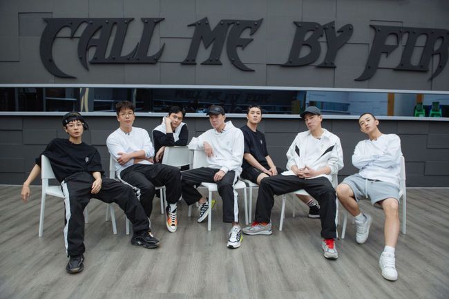 夏洛特烦恼|尹正再度化身“一剪梅袁华”、陈小春小丑造型……这一期的“哥哥”看点十足