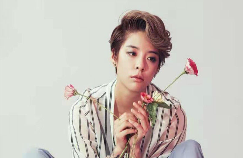 Lisa被特殊对待，同样是外国籍导师，《创造营2021》导师却亲临现场！