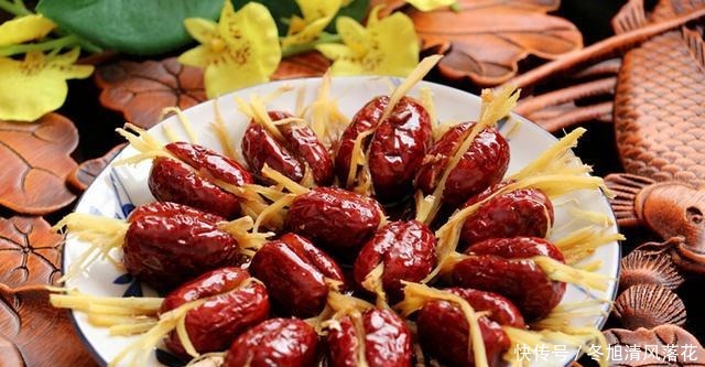 年夜饭必不可少的一道菜“金丝蒸枣”,寓意财源滚滚,长寿健康