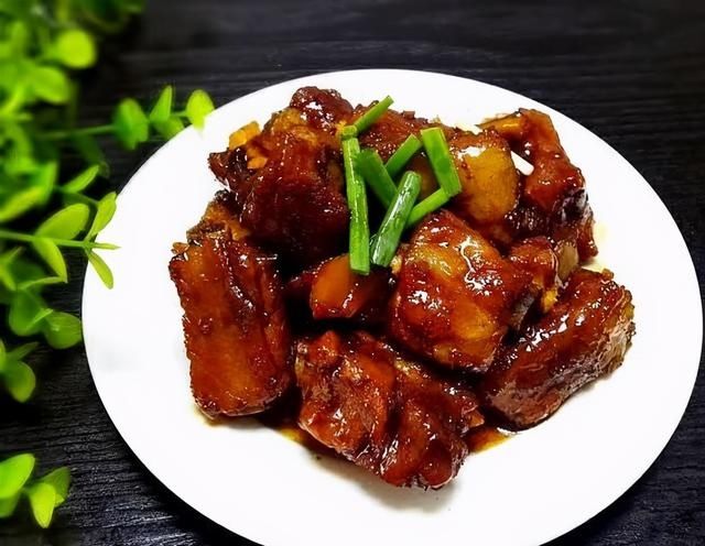 2021年夜饭菜单，8荤3素1主食上一桌，照着做，全家都喜欢