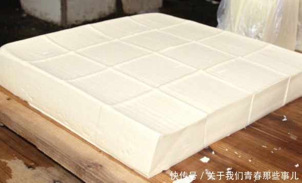 上当|买豆腐时,这3种白送都不能要,老板宁愿扔掉也不吃,别再上当了
