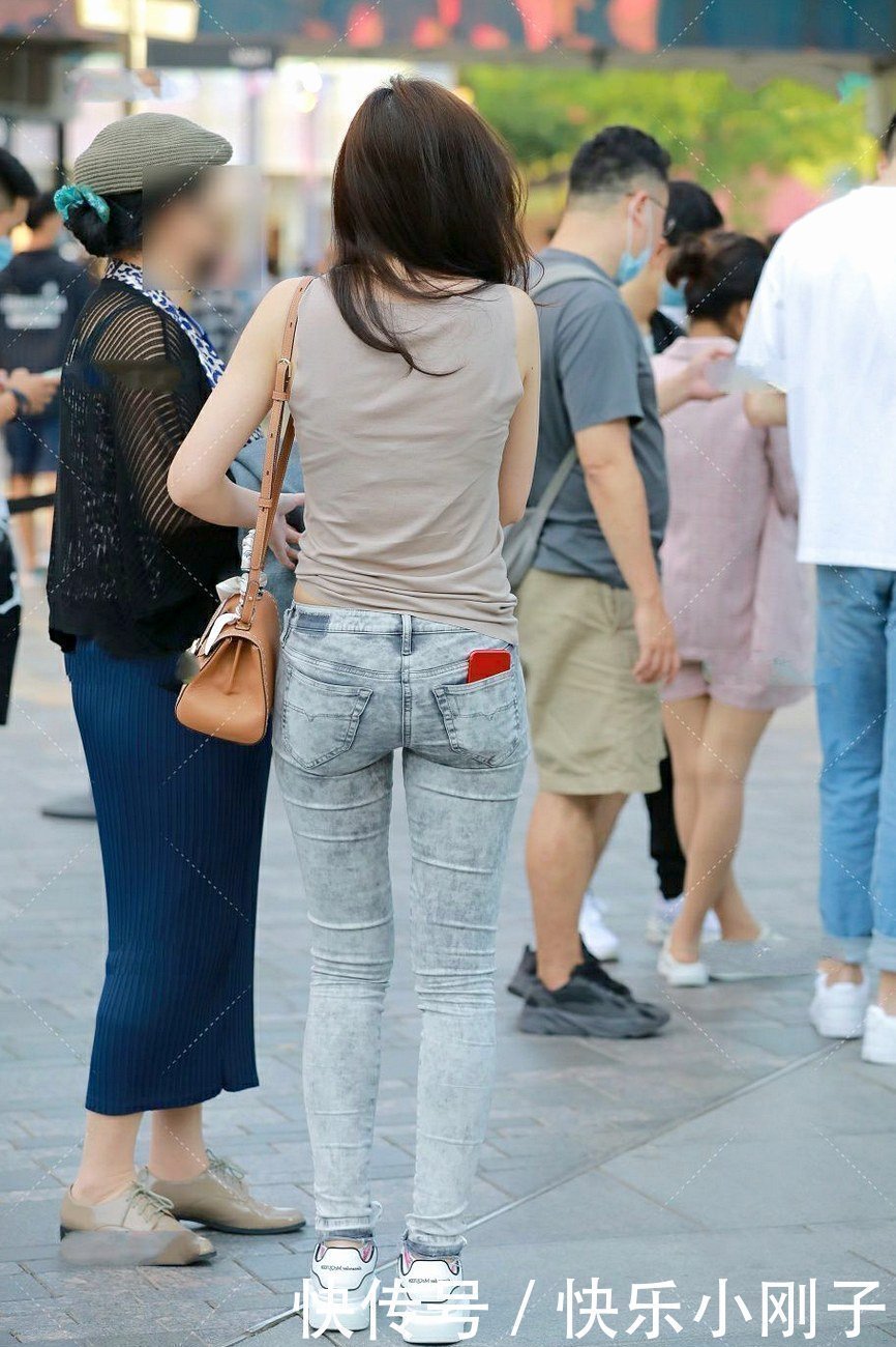 心魂|自信的微胖女孩穿着动人心魂，妈妈喜欢的那种类型！