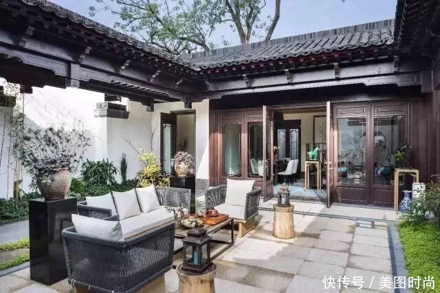 花园|玩转庭院:14个“小庭院花园”设计,院子虽小,也要优雅体面