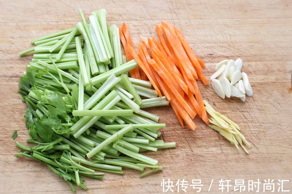 章鱼|推荐一道夏日开胃菜,营养丰富鲜美无比,几分钟就出锅好吃不油腻