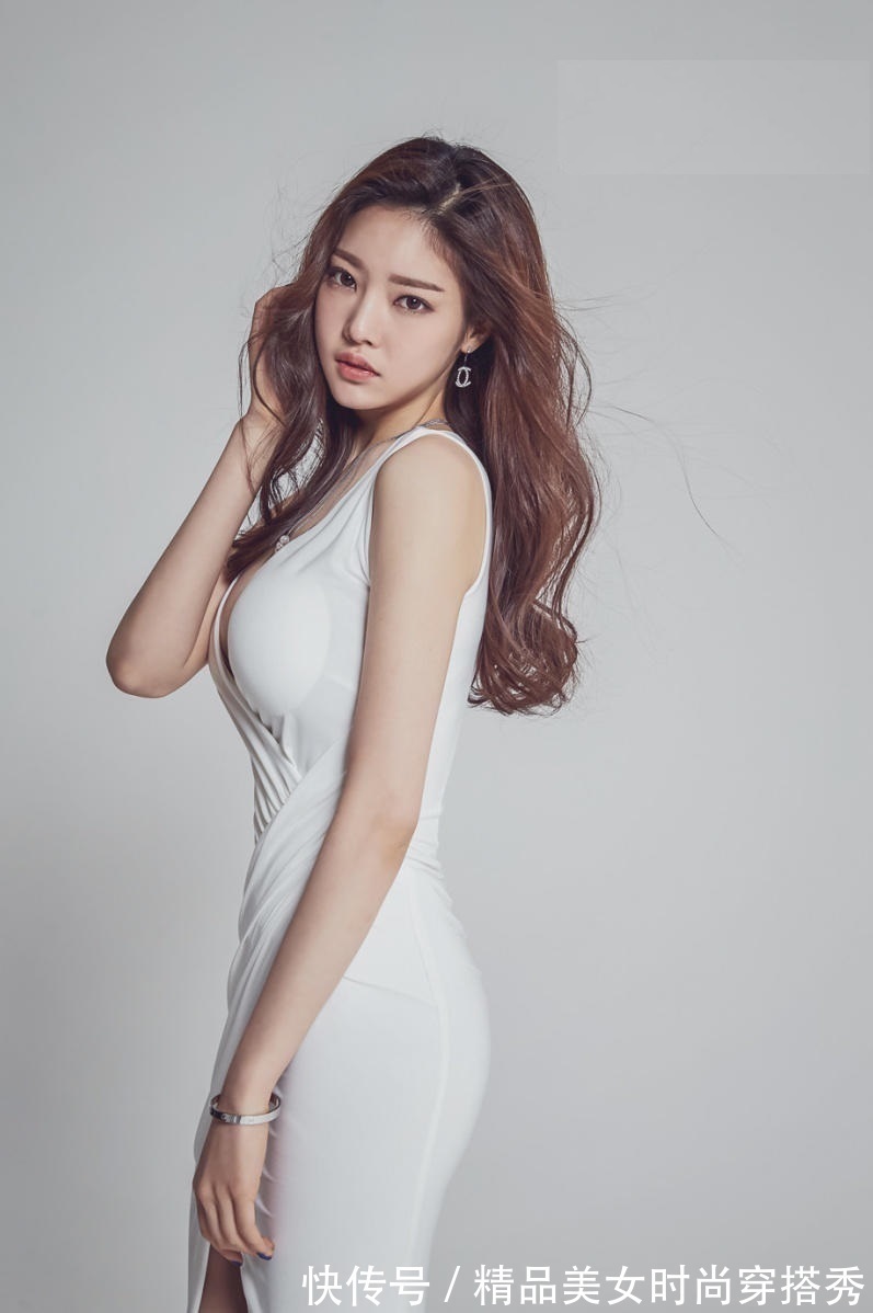 蕾丝 知性又优雅的礼服穿搭,简约的设计却穿出了不一样的优雅气质