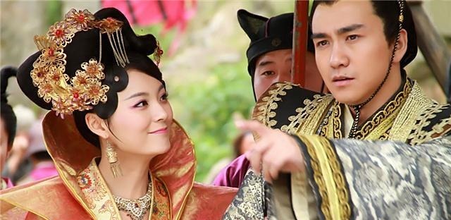 媲美|除武则天、慈禧之外,还有一个女人能跟她们媲美,并且很少有人骂