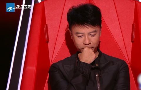 《好聲音2021》三期過后，三位助教已經(jīng)進入狀態(tài)，黃霄云存在感低