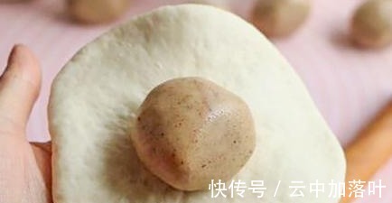 油皮|做烧饼原来这么简单,外酥里嫩咸中带甜,吃一口香掉牙,太好吃了!