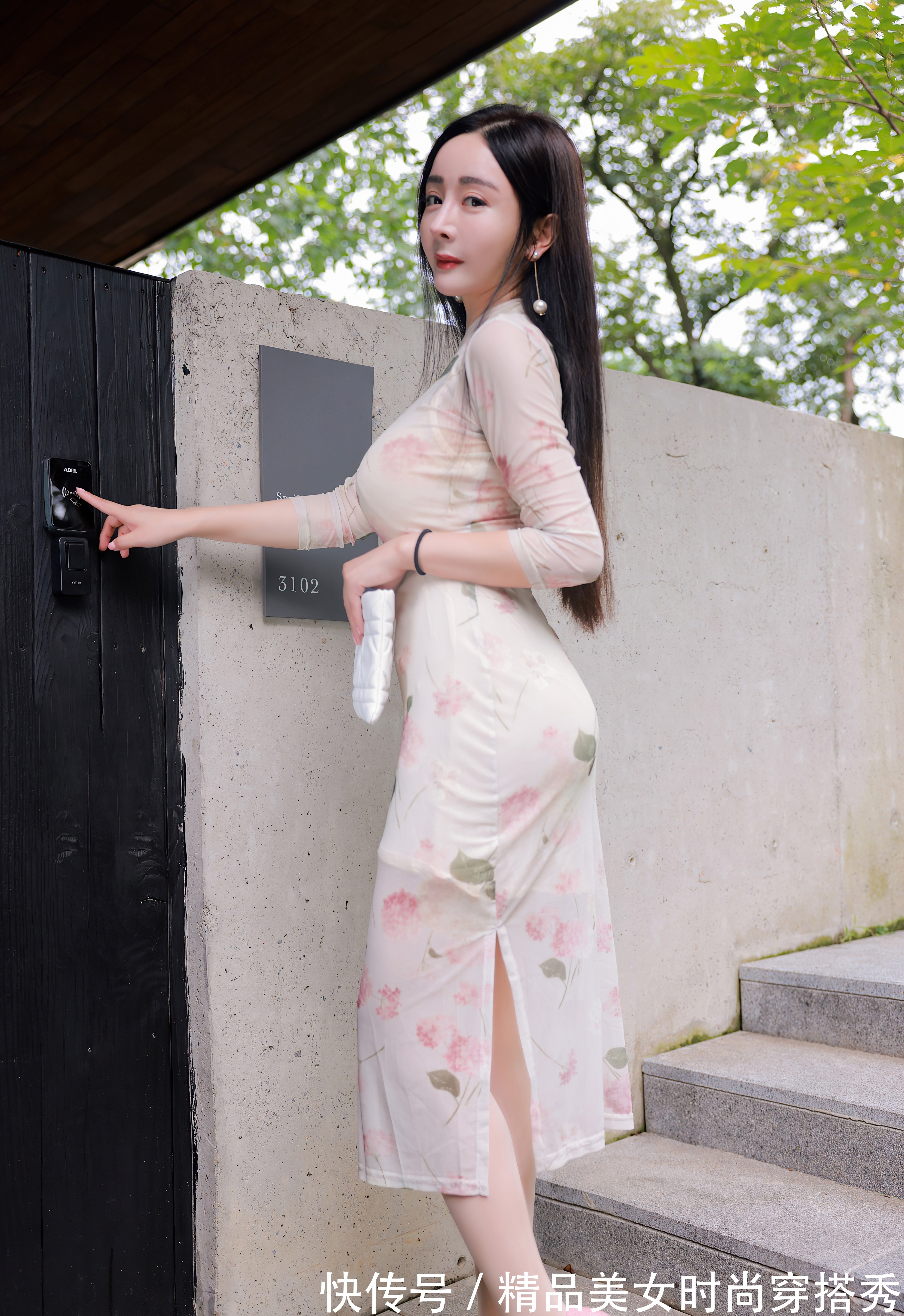 知性 集聚复古与时尚的连衣裙,知性优雅,搭配一双高跟鞋,温柔有气质