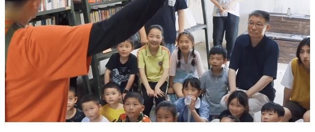 八卦|本期《向往5》超出綜藝范疇，張藝興意外遇見吳亦凡？彭昱暢秒變八卦臉！