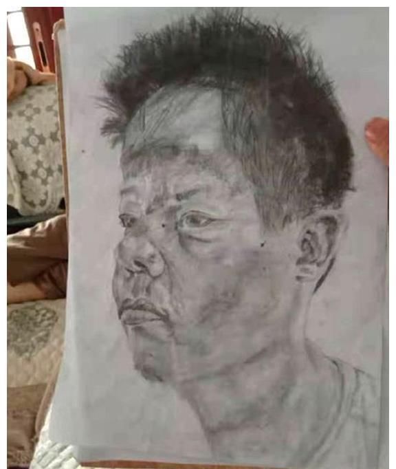 一等奖|儿子画的“爸爸”拿了一等奖,妈妈看了直说好,爸爸却高兴不起来