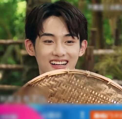 宋雨琦|跑男9下期要爆！九位男神同框比帅好养眼，预告都刷了好几遍了