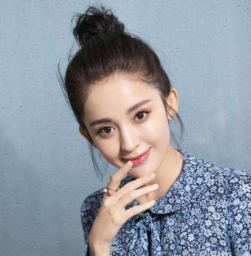 发际线|发型师透露:女生这3种发型留久了,发际线会易上移,赶紧换了吧