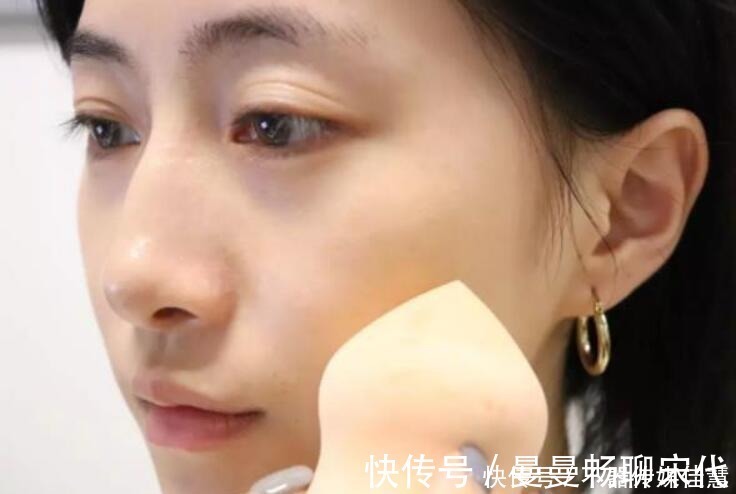 眉毛|女人不管多忙也要记住:出门尽量要精致,这样化妆省事又漂亮