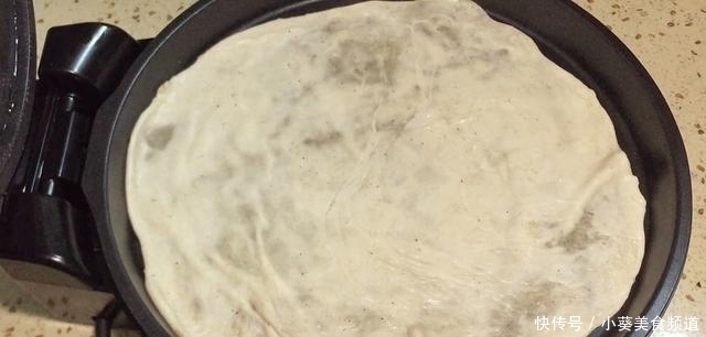 奶奶用了一辈子的烙饼做法，外酥里软，凉了不硬，比外面卖的好吃