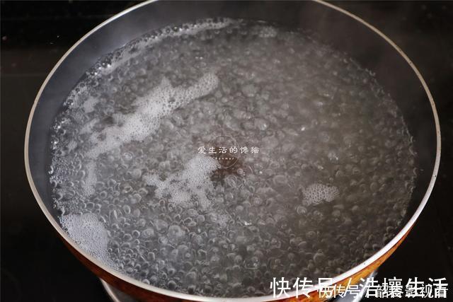 常熬夜就吃这菜,清心下火,通肠道,3元一大捆,难怪大婶抢着买