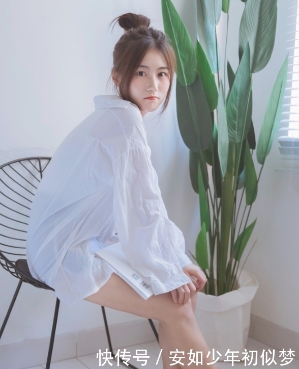 瓜子脸|小姐姐超厚刘海挡脸,一张瓜子脸精巧可爱,图四没刘海却意外的美