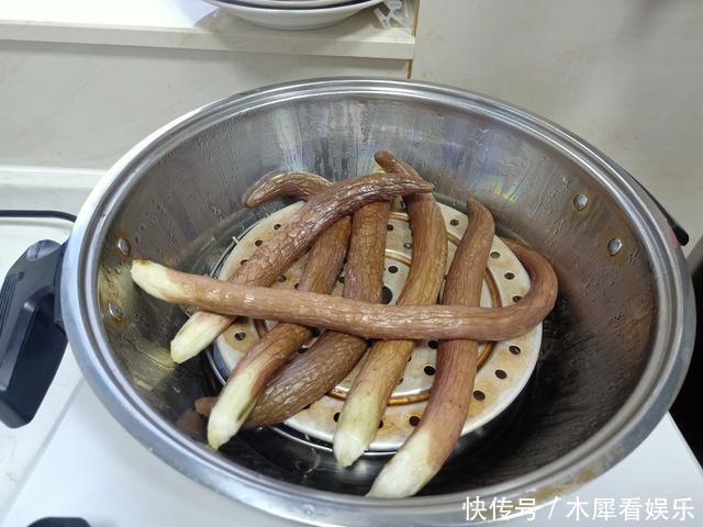 晚餐|老两口的极简晚餐,味道鲜美吃不胖,网友南方人净吃草