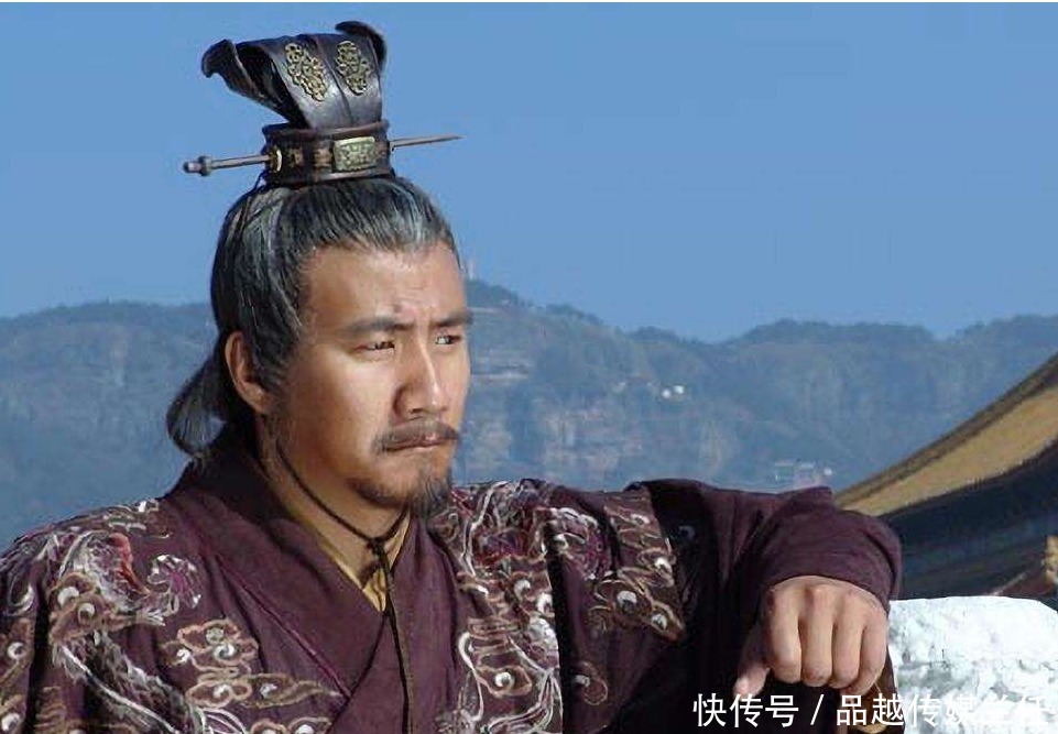 朱元璋|朱元璋至死都不肯传位朱棣，竟还想手刃亲生儿子，真相引人深思！